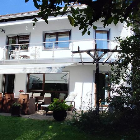 Elegant-Terraced-House-With-Bikes-Near-The-Lake-Children-At-Least-6-A-Old Starnberg Luaran gambar